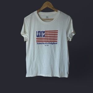 NWOT Levi's Logo Perfect T-shirt White Casual Versatile Comfortable Soft Size L